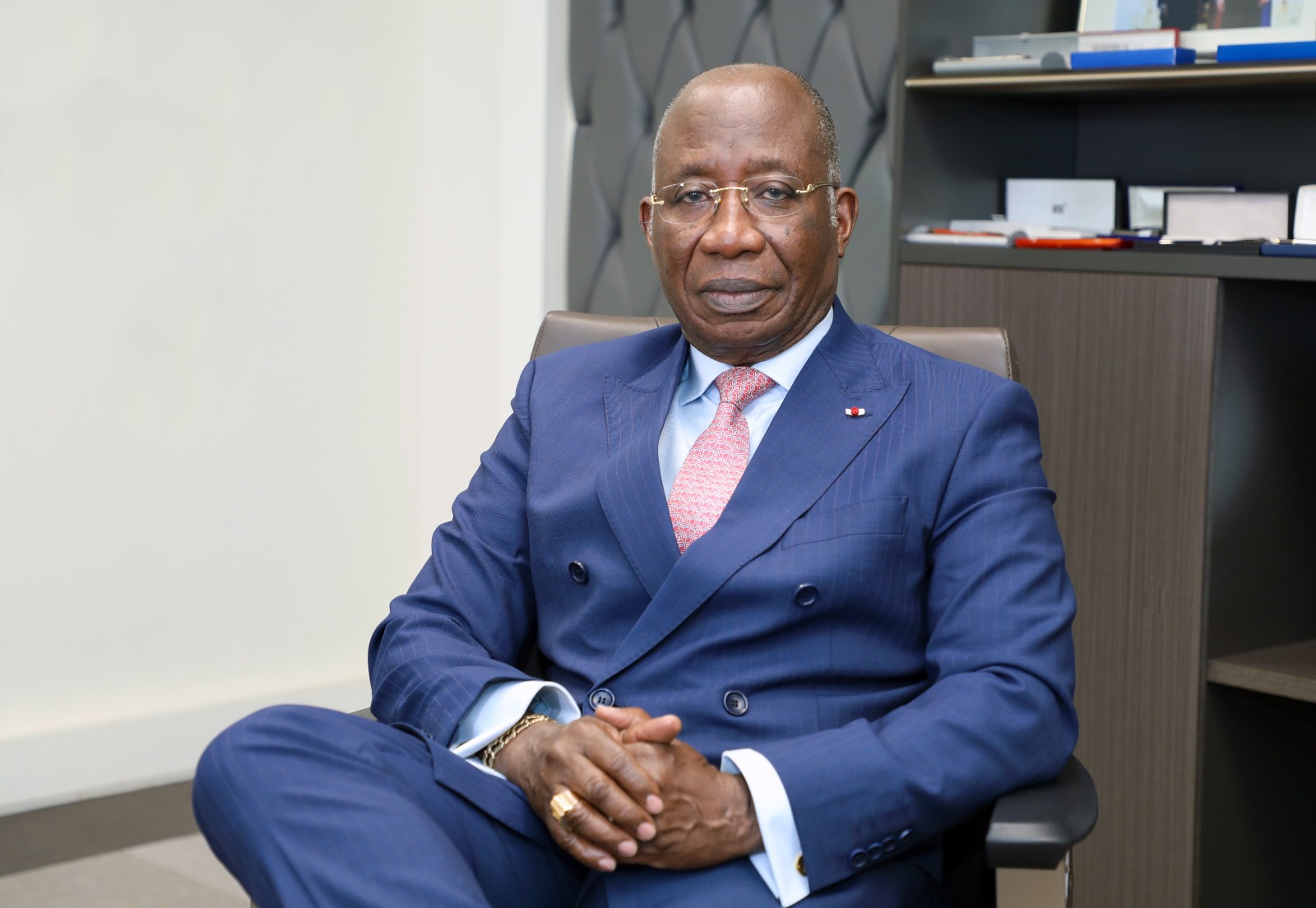 Le 1er Gouvernement Beugr Mamb Connu Le Ministre L on Kacou Adom Occupe le-1er-gouvernement-beugr-mamb-connu-le-ministre-l-on-kacou-adom-occupe